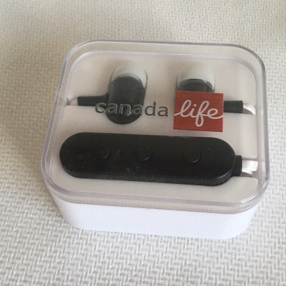 brand new, open box canada life bluetooth black/white earbuds headphones case - Picture 3 of 3